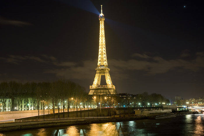 Tháp Eiffel – biểu tượng của nước Pháp
